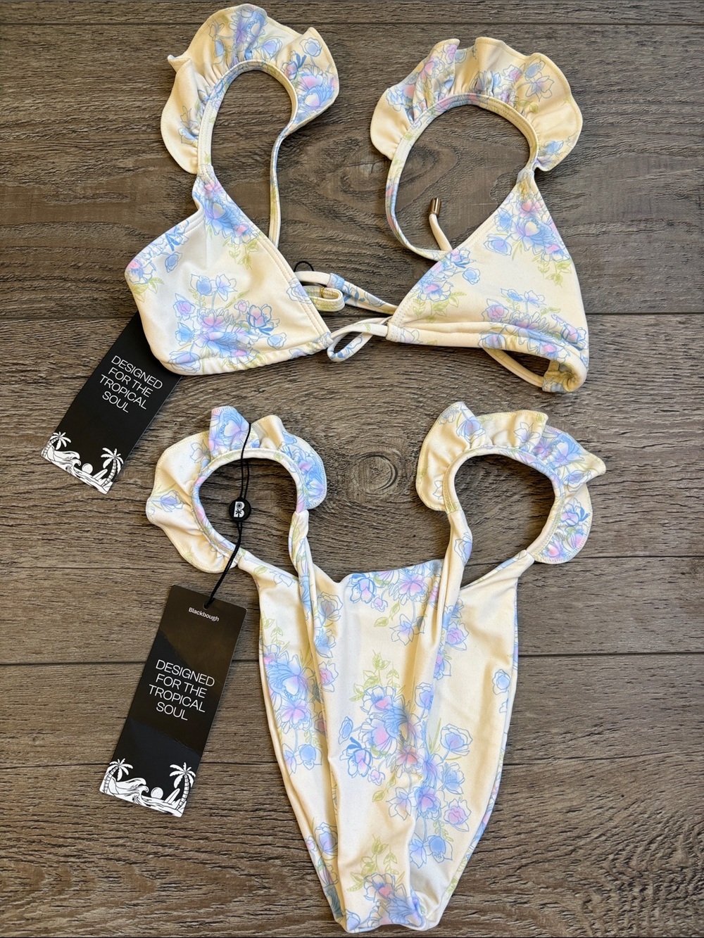 Blackbough Swim Bikini Set Floral Top Tessa Ruffled Cheeky Bottoms in Angel Cake - Picture 2 of 7